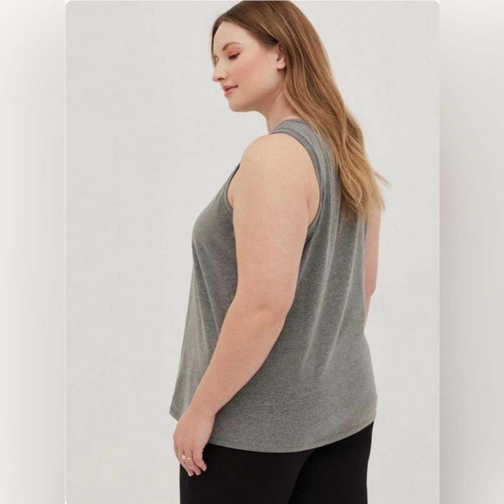 Torrid Slasher Tank - Tapesty Heart (NWOT)​ - Picture 2 of 9